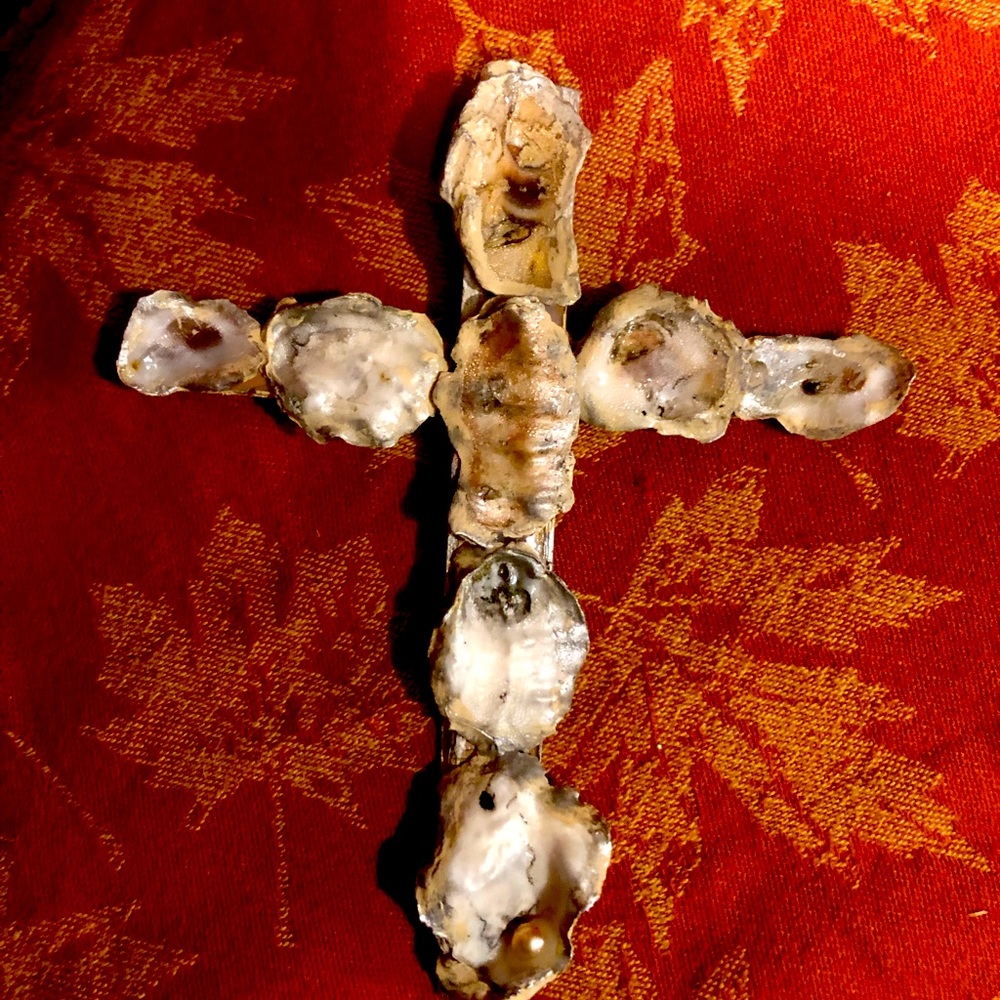 Oyster Cross. 6 1/2 long 5 1/4 Wide